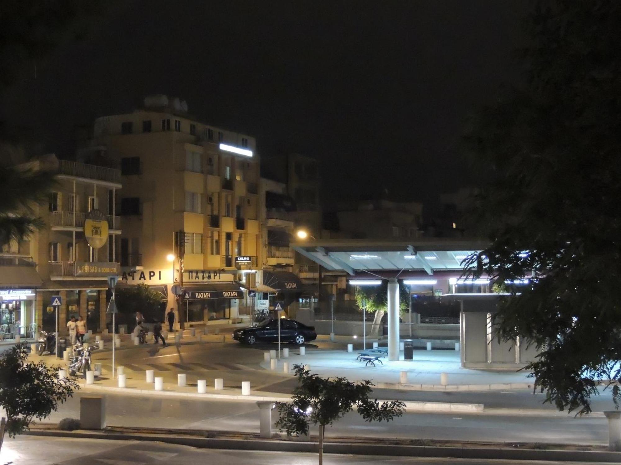 Delphi Hotel Nicosia Buitenkant foto
